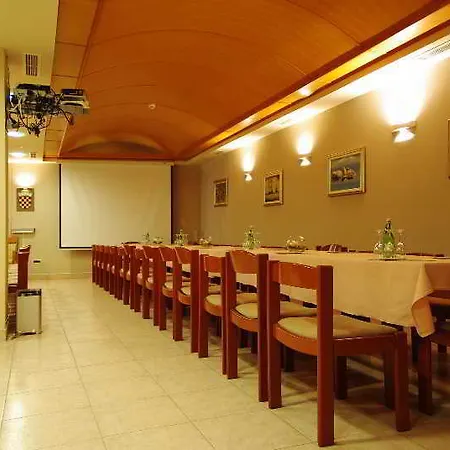 Marija Отель Тучепи