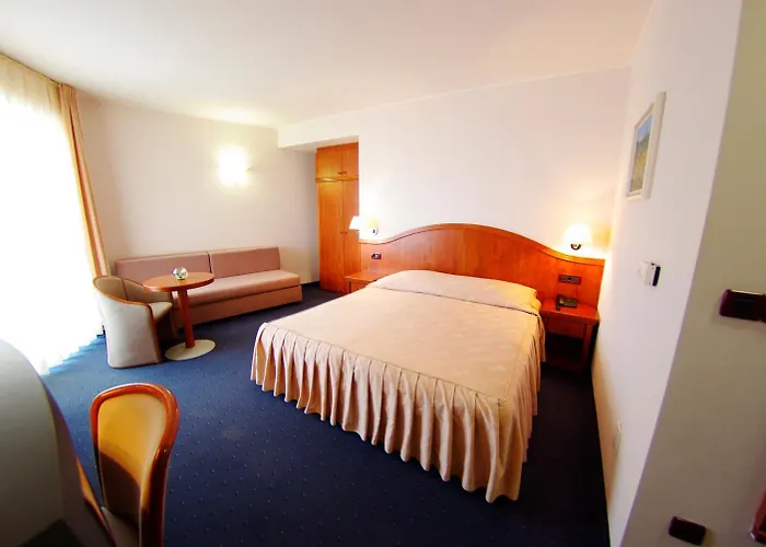 Marija Hotel 4*