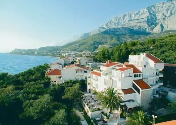 Hotel Marija 4*